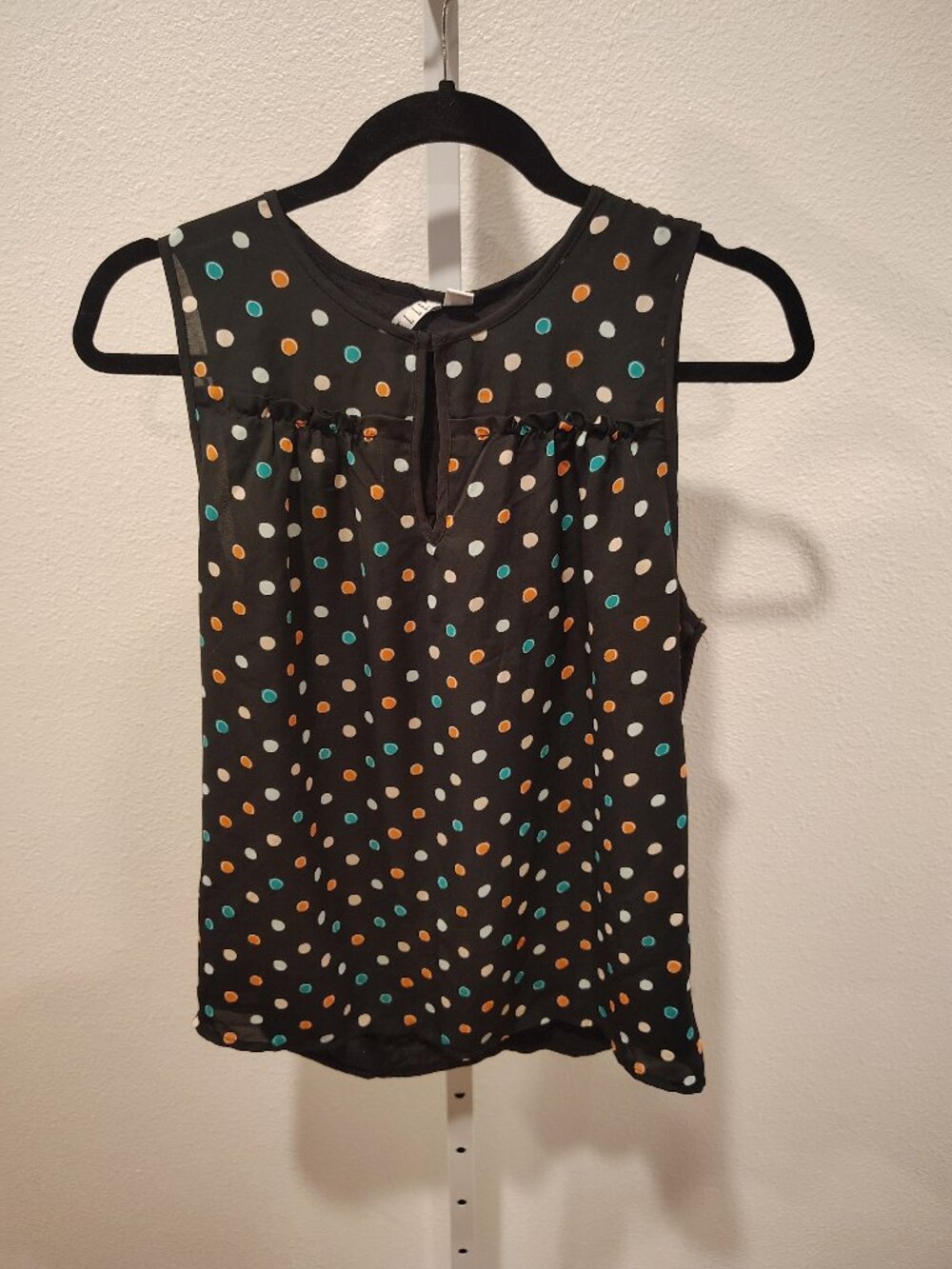 ELLE Women's Tank Top Size Medium Multicolor Polka Dots Black Keyhole Sleeveless